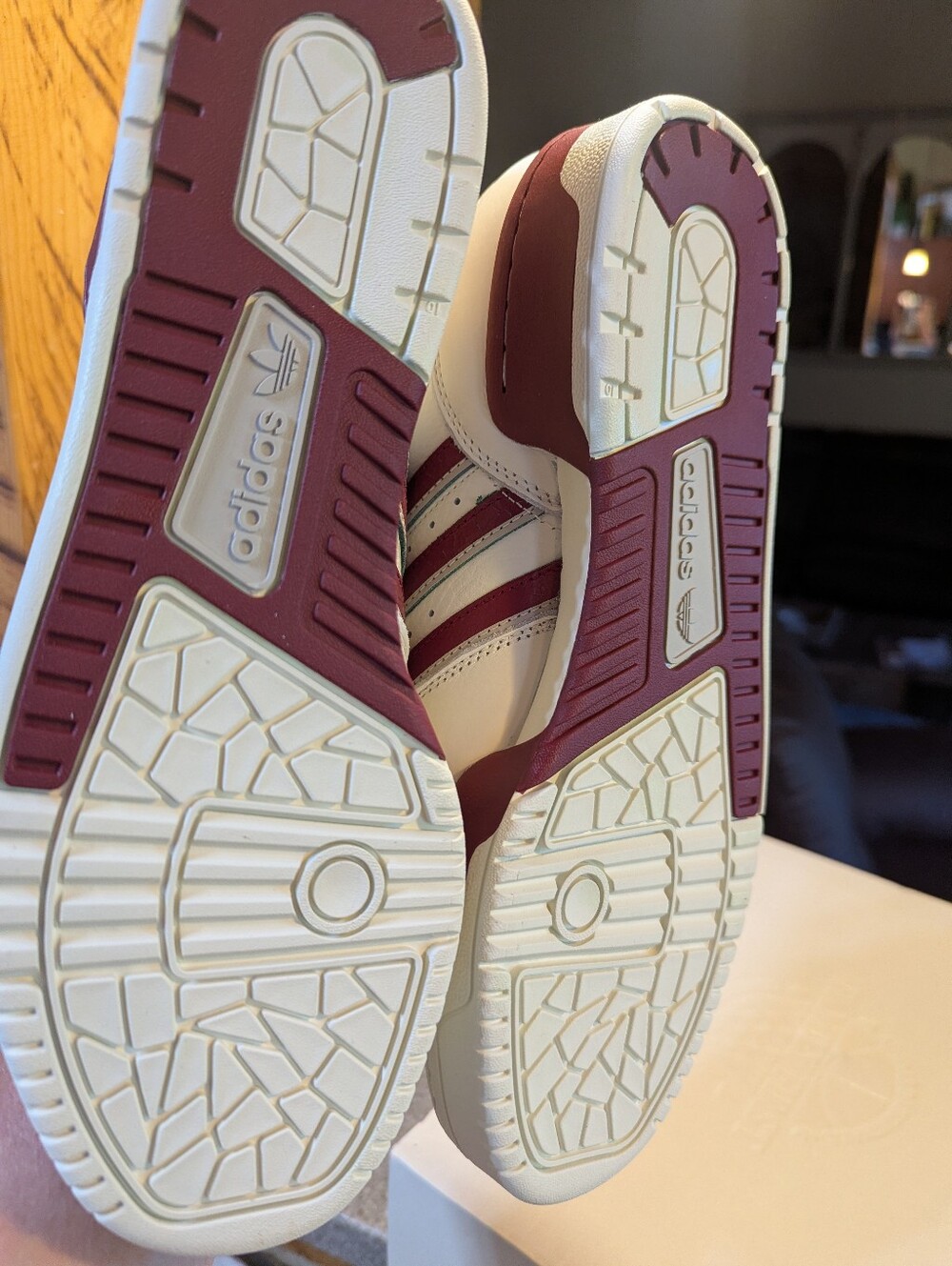 adidas Mens Rivalry Low.hite and Maroon Low-Top Sneakers with Yellow-Green Laces - Picture 3 of 5